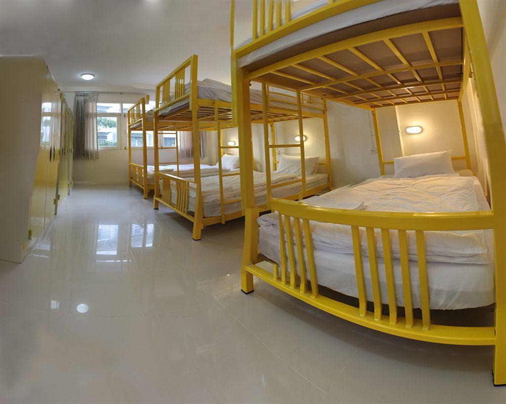 At Hua Lamphong Hotel Bangkok Luaran gambar